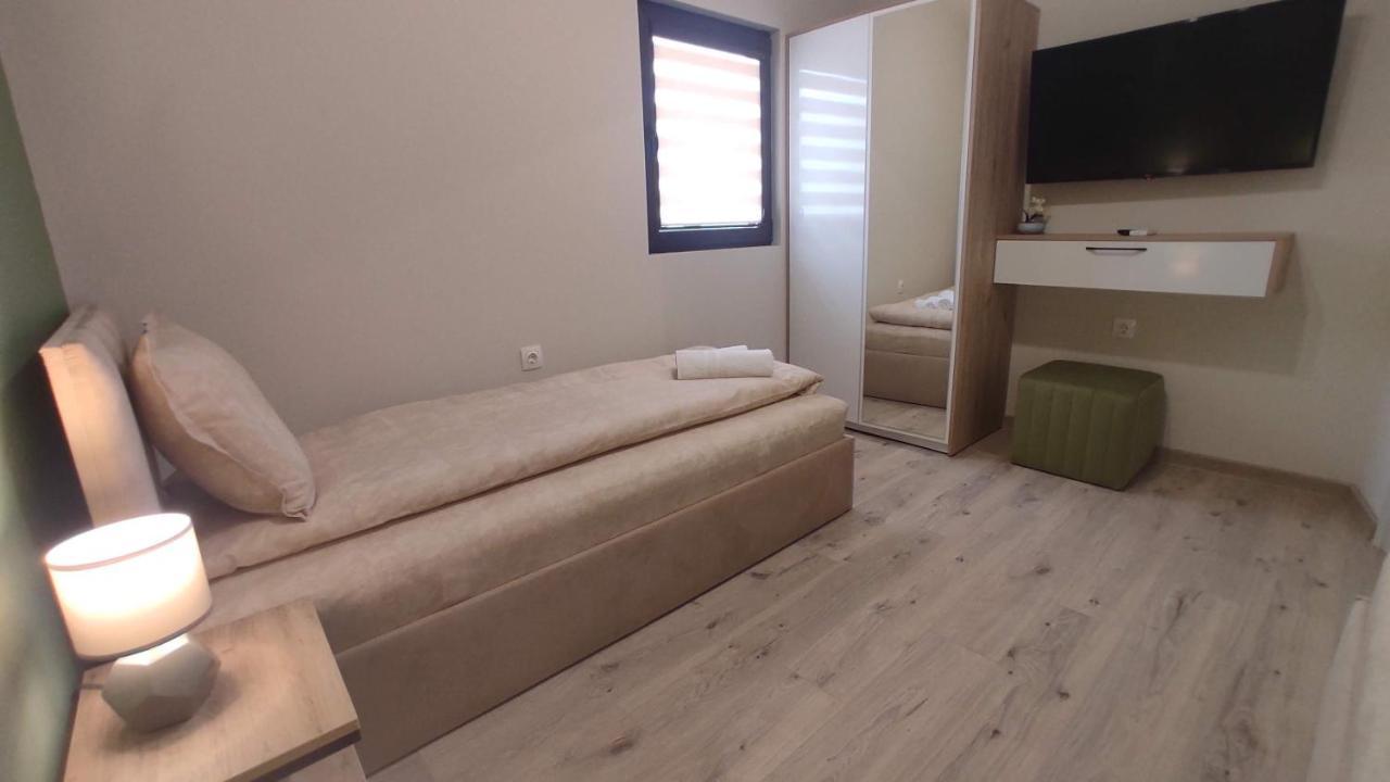 Family House Atanasovi Villa Veliko Tarnovo Luaran gambar