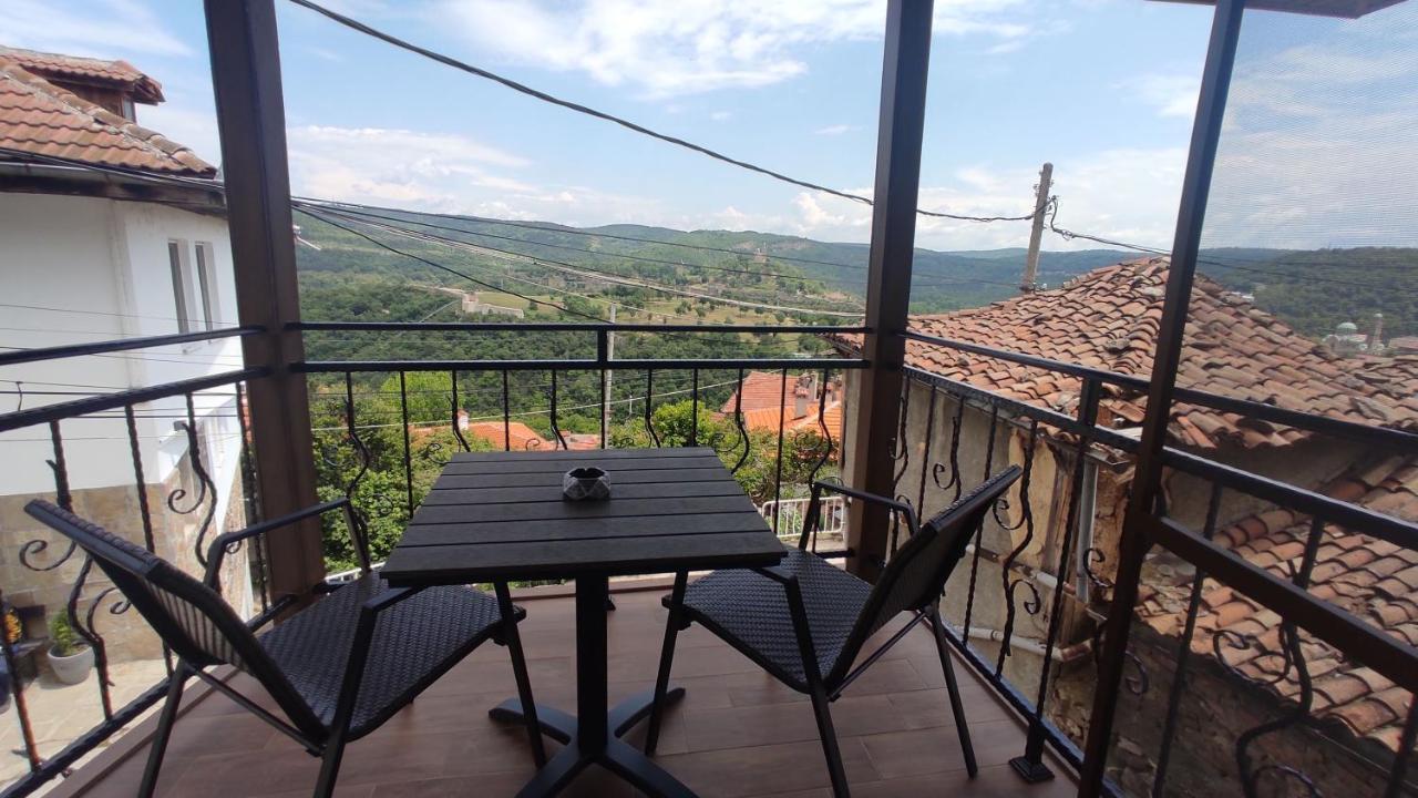 Family House Atanasovi Villa Veliko Tarnovo Luaran gambar