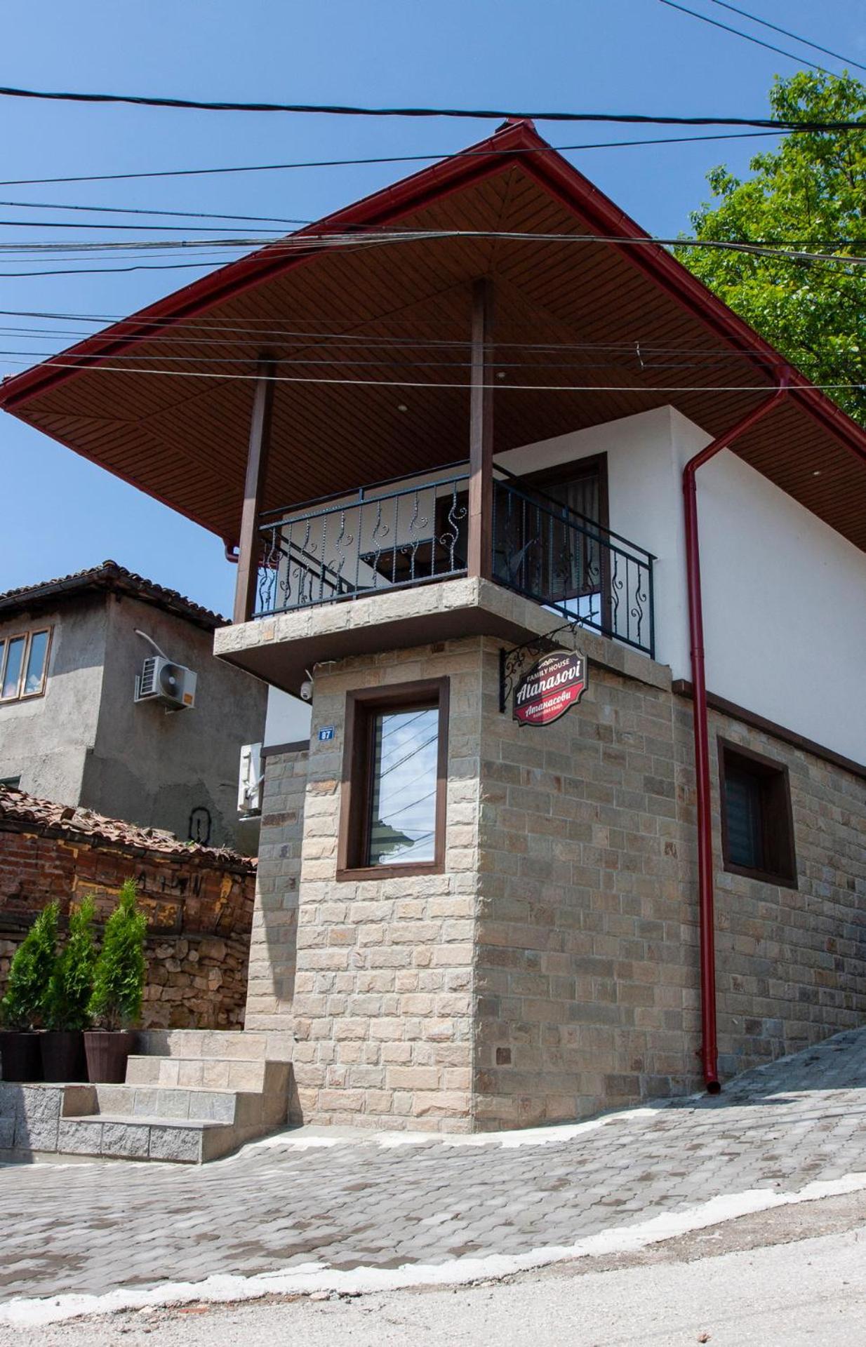 Family House Atanasovi Villa Veliko Tarnovo Luaran gambar